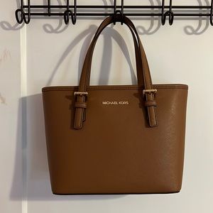 Michael Kors Jet Set Travel Extra-Small Saffiano Leather Top-Zip Tote Bag